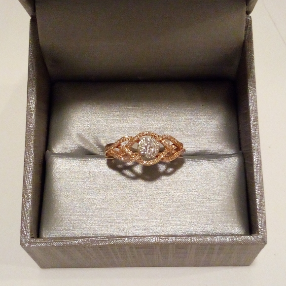 ---- - Picture 8 of 13